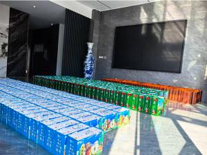 一份中秋禮，傳遞公司愛。